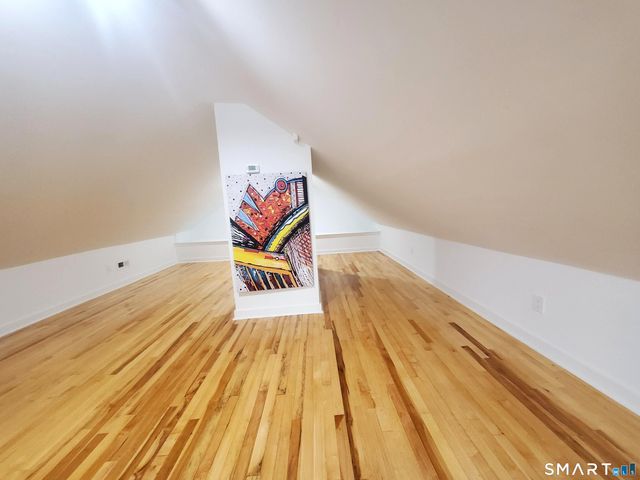 17 Woodlawn Avenue, Norwalk, CT 06854