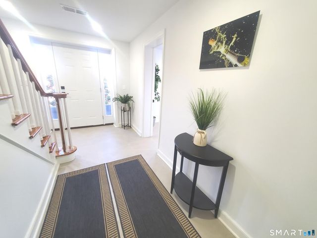 17 Woodlawn Avenue, Norwalk, CT 06854