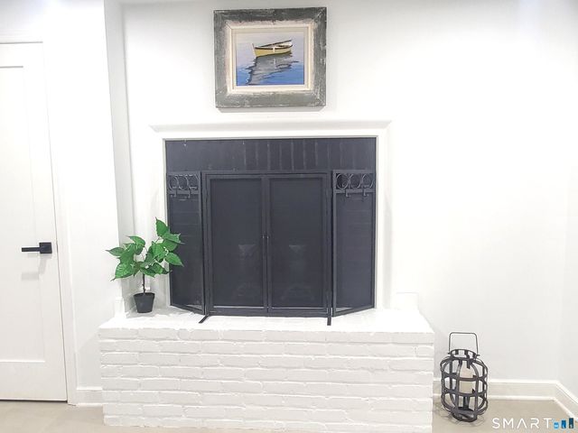 17 Woodlawn Avenue, Norwalk, CT 06854