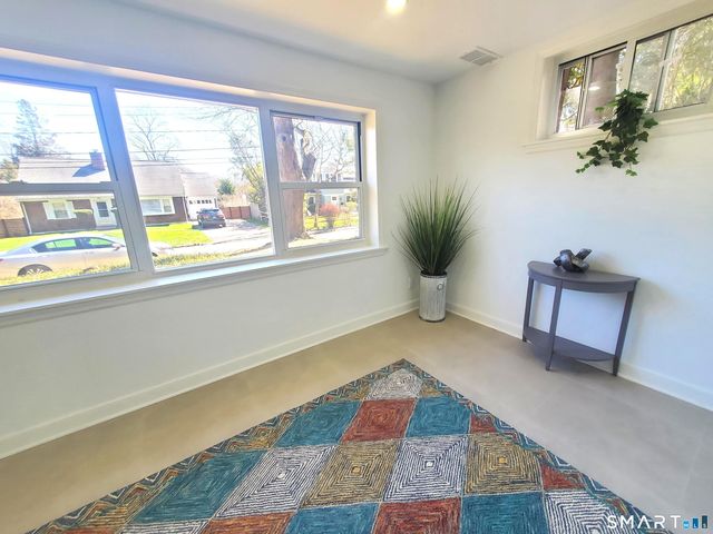 17 Woodlawn Avenue, Norwalk, CT 06854