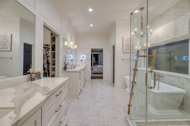 923 Chinquapin Place, Houston, TX 77094