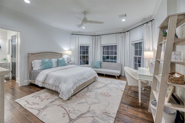 923 Chinquapin Place, Houston, TX 77094
