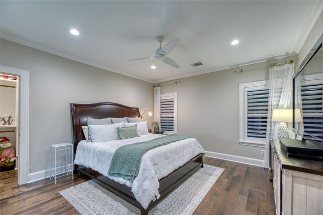 923 Chinquapin Place, Houston, TX 77094