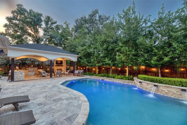 923 Chinquapin Place, Houston, TX 77094