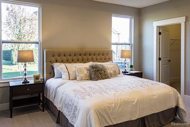 14009 Regatta Bay Drive, Shelby, MI 48315