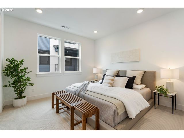 6495 Nw Olympic Ln 25, Camas, WA 98607