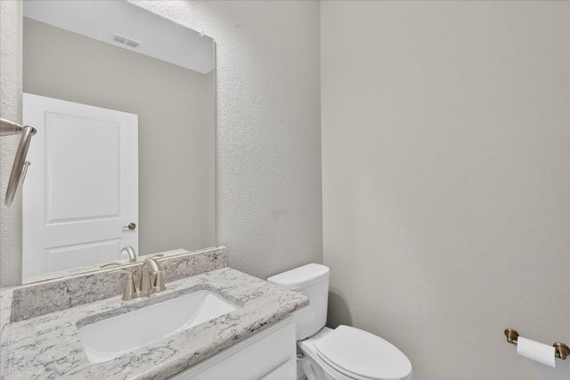 940 Crest Breeze Drive, Fort Worth, TX 76052