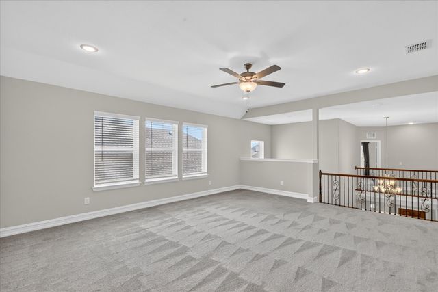 940 Crest Breeze Drive, Fort Worth, TX 76052