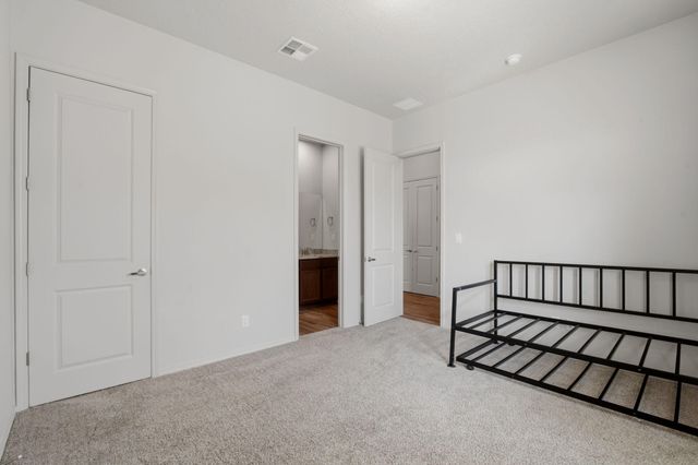 5417 E Village Road NE, Rio Rancho, NM 87144