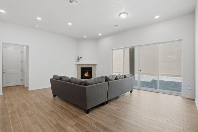 5417 E Village Road NE, Rio Rancho, NM 87144