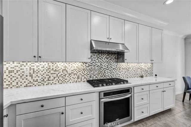 121 Rodeo, Irvine, CA 92602