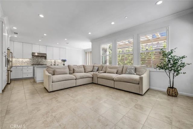 121 Rodeo, Irvine, CA 92602