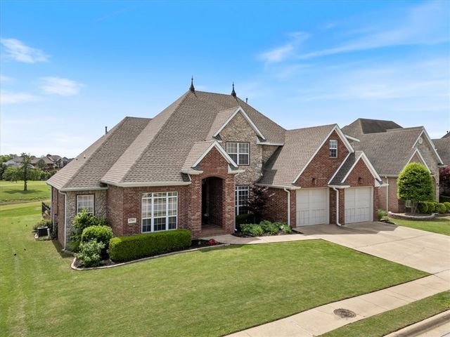 6704 W Shadow Valley Road, Rogers, AR 72758