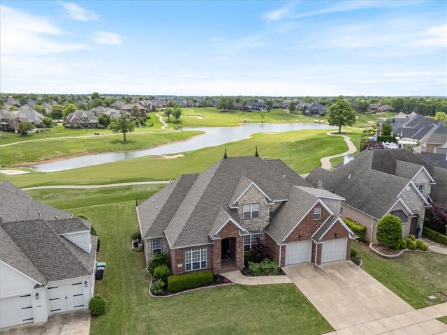 6704 W Shadow Valley Road, Rogers, AR 72758