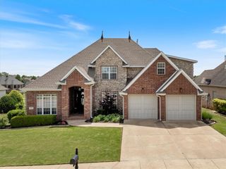 6704 W Shadow Valley Road, Rogers, AR 72758