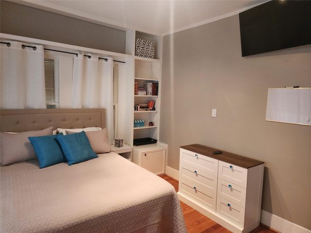 1754 Hawthorne Street, Houston, TX 77098
