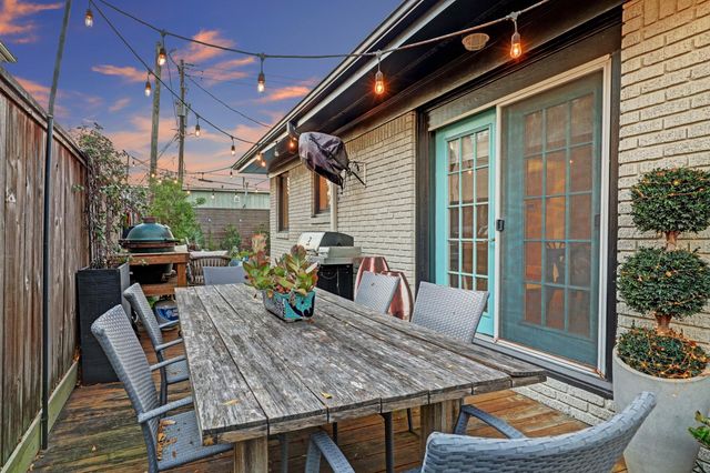 1754 Hawthorne Street, Houston, TX 77098