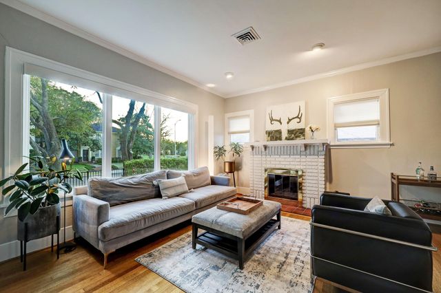 1754 Hawthorne Street, Houston, TX 77098
