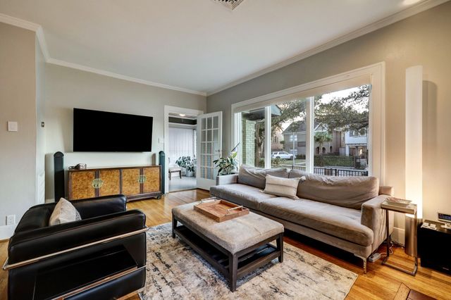 1754 Hawthorne Street, Houston, TX 77098