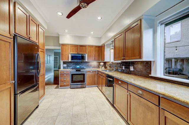 1754 Hawthorne Street, Houston, TX 77098