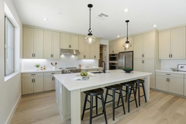 7376 Ailes Court, Gilroy, CA 95020