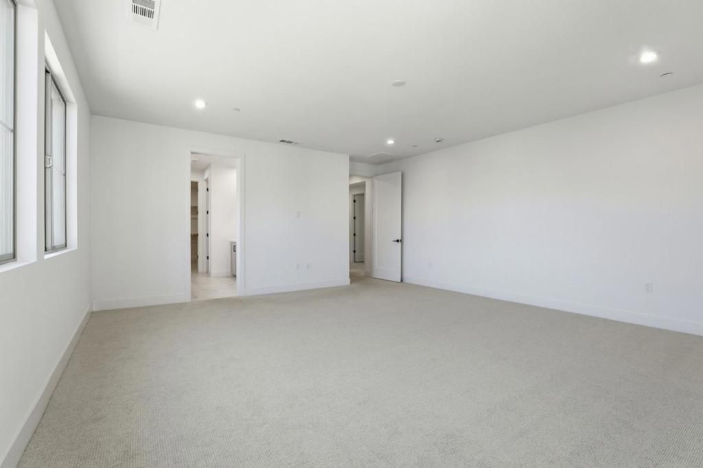 Image 21 of property listing at 7376 Ailes Court, Gilroy, CA 95020