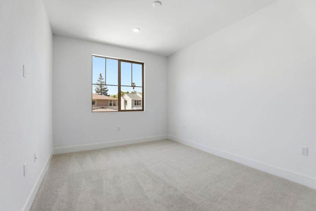 Image 24 of property listing at 7376 Ailes Court, Gilroy, CA 95020