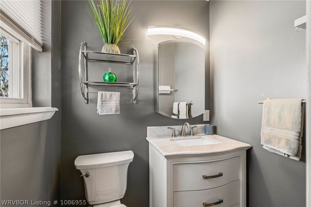 1002 Pattie Lane, Barling, AR 72923