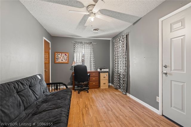 1002 Pattie Lane, Barling, AR 72923