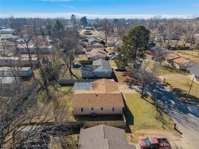 1002 Pattie Lane, Barling, AR 72923