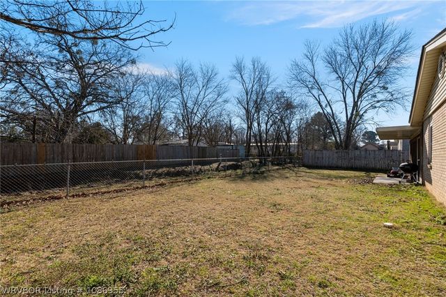 1002 Pattie Lane, Barling, AR 72923