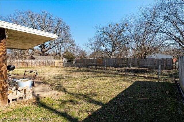 1002 Pattie Lane, Barling, AR 72923