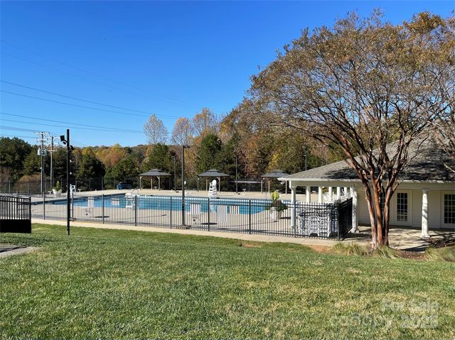 143 N Wendover Trace, Mooresville, NC 28117