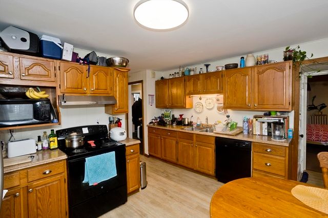 27 Morgan St., Holyoke, MA 01040