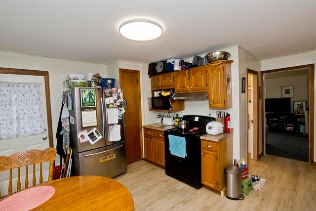 27 Morgan St., Holyoke, MA 01040