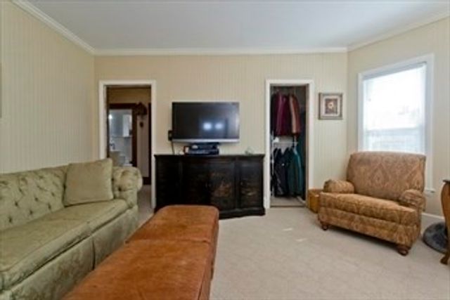 27 Morgan St., Holyoke, MA 01040