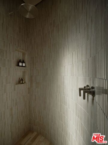 8164 Waring Avenue, Los Angeles, CA 90046