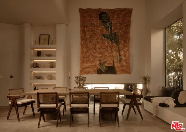 8164 Waring Avenue, Los Angeles, CA 90046