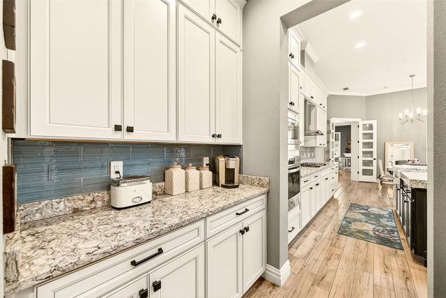 6951 CRESTPOINT DRIVE, Apollo Beach, FL 33572