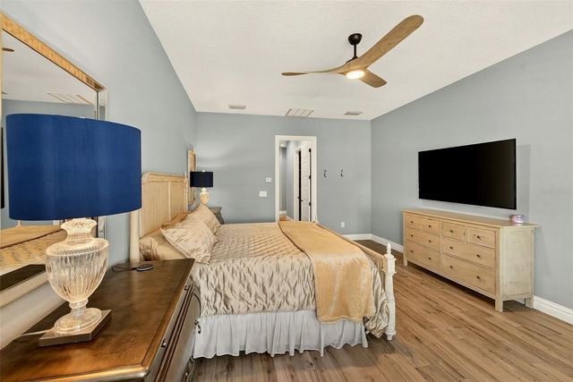 6951 CRESTPOINT DRIVE, Apollo Beach, FL 33572