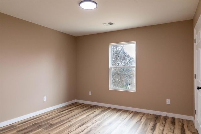 125 S Middle St, Spartanburg, SC 29307