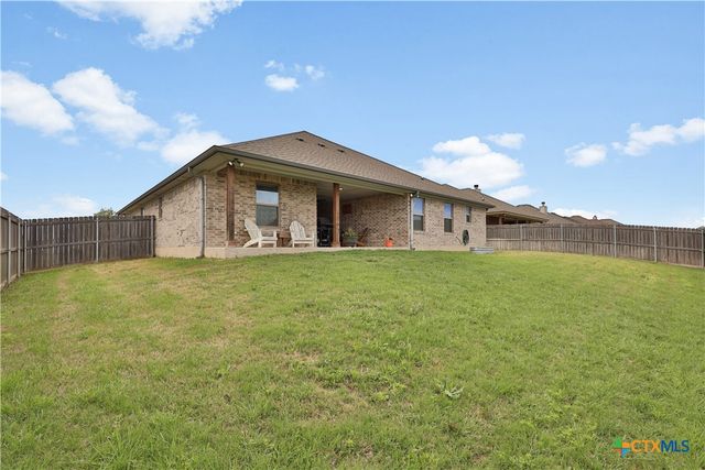 605 Willow Drive, Troy, TX 76579