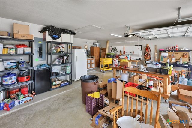 605 Willow Drive, Troy, TX 76579