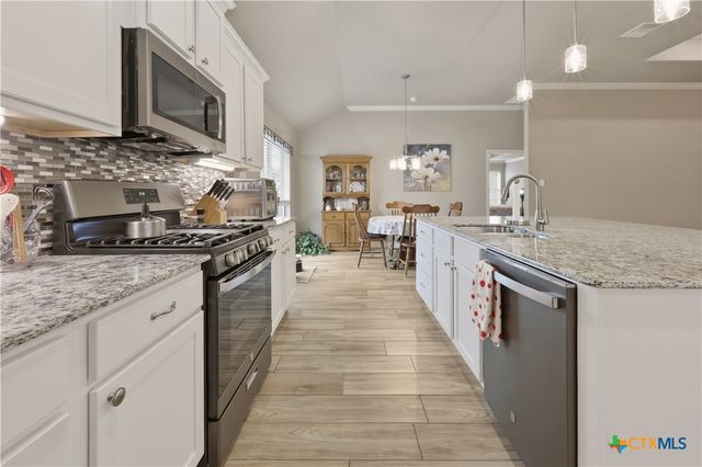 605 Willow Drive, Troy, TX 76579