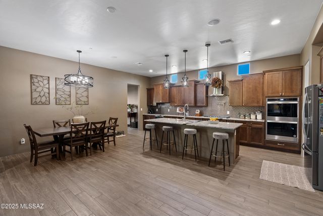 3188 W Tumamoc Drive, Tucson, AZ 85745