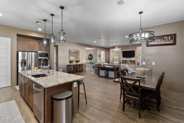 3188 W Tumamoc Drive, Tucson, AZ 85745