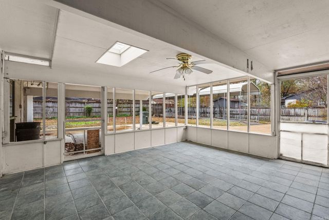 1205 Salem, Conway, AR 72034