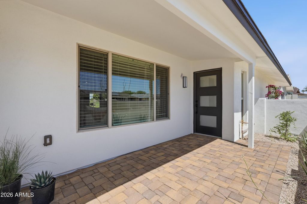 19430 N WILLOWCREEK Circle, Sun City, AZ 85373 — photo 4