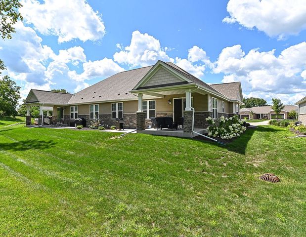 W174S7668 Park CIRCLE #5, Muskego, WI 53150