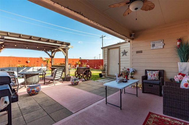 2214 Del Mar Drive, Texas City, TX 77568